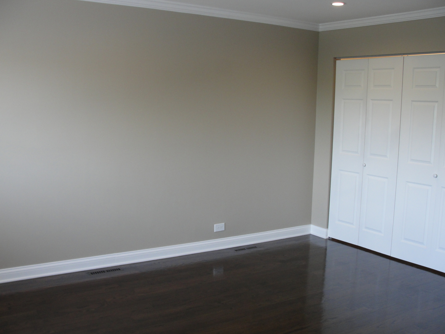 1154 Meadow Road Northbrook, IL 60062 - Photo 14 of 21