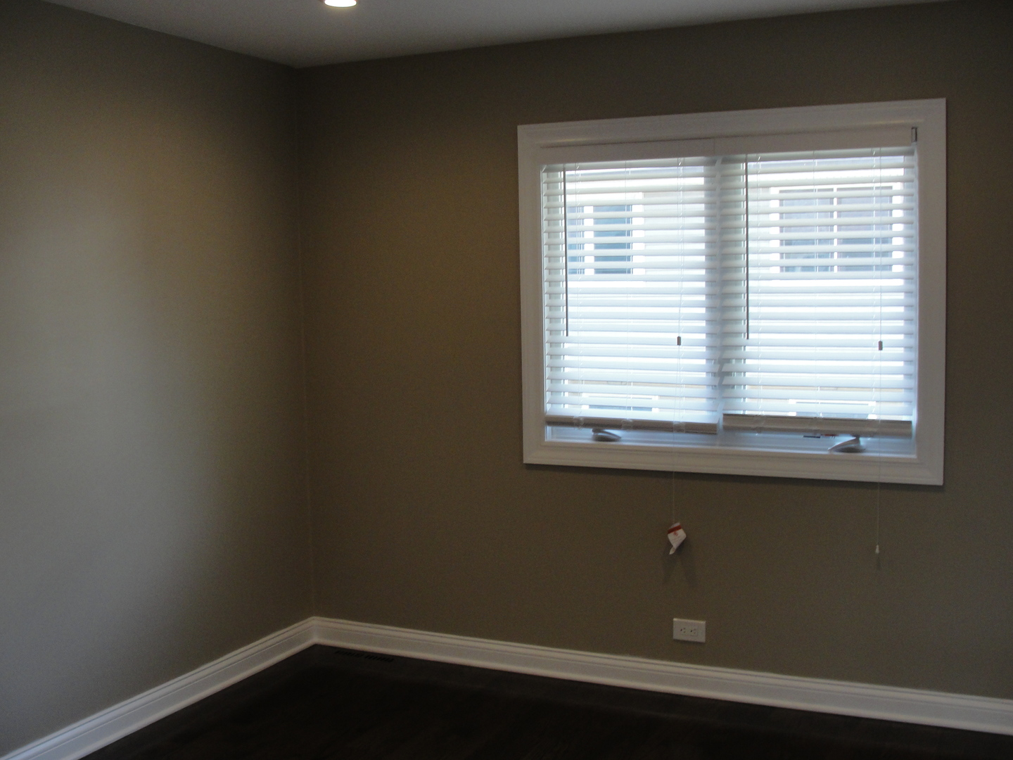 1154 Meadow Road Northbrook, IL 60062 - Photo 17 of 21