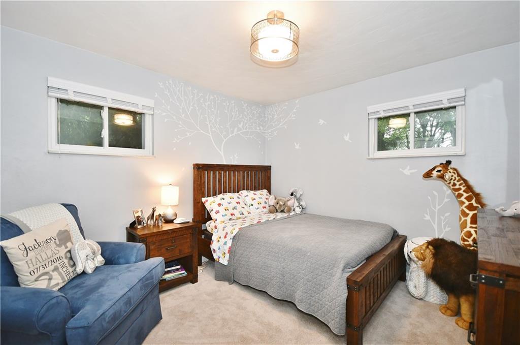 2416 Willowbrook Road Pittsburgh, PA 15241 - Photo 8 of 16 Gallery Image 8