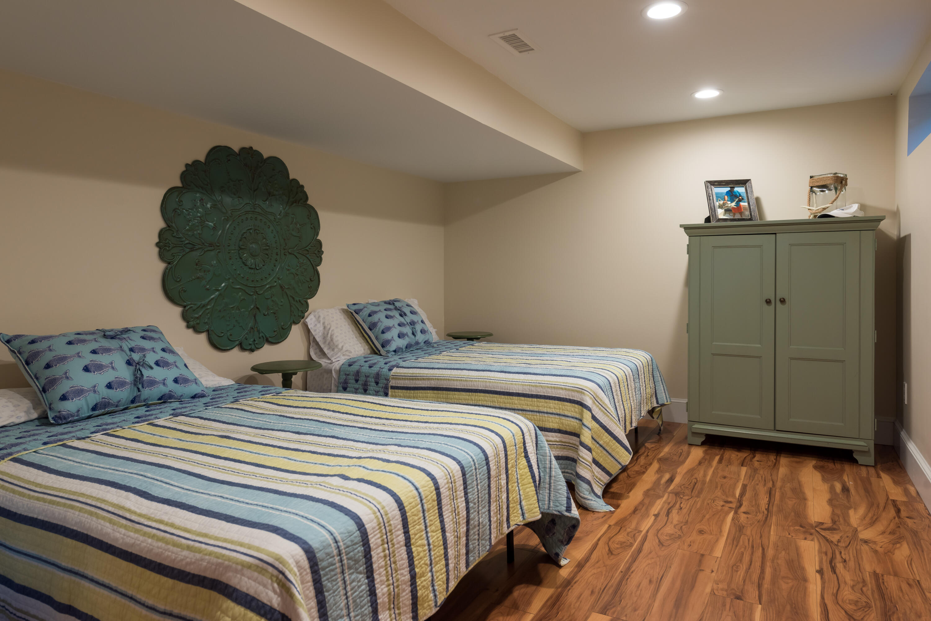 7 Sand Dollar Lane Mashpee, MA 02649 - Photo 27 of 33 a bedroom with two beds and a dresser