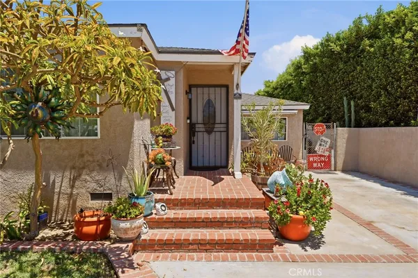 $700,000 | 414 Gulf Avenue, Wilmington, CA 90744