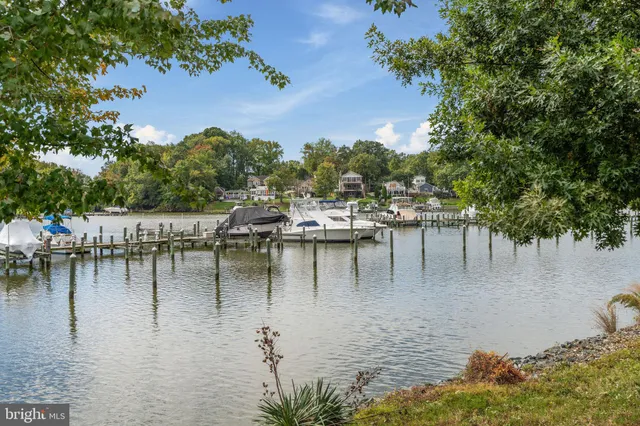 $280,000 | 1907 Kathryns Court, Unit 1907, Essex, MD 21221