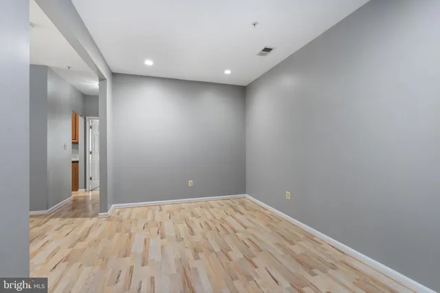 $280,000 | 1907 Kathryns Court, Unit 1907, Essex, MD 21221