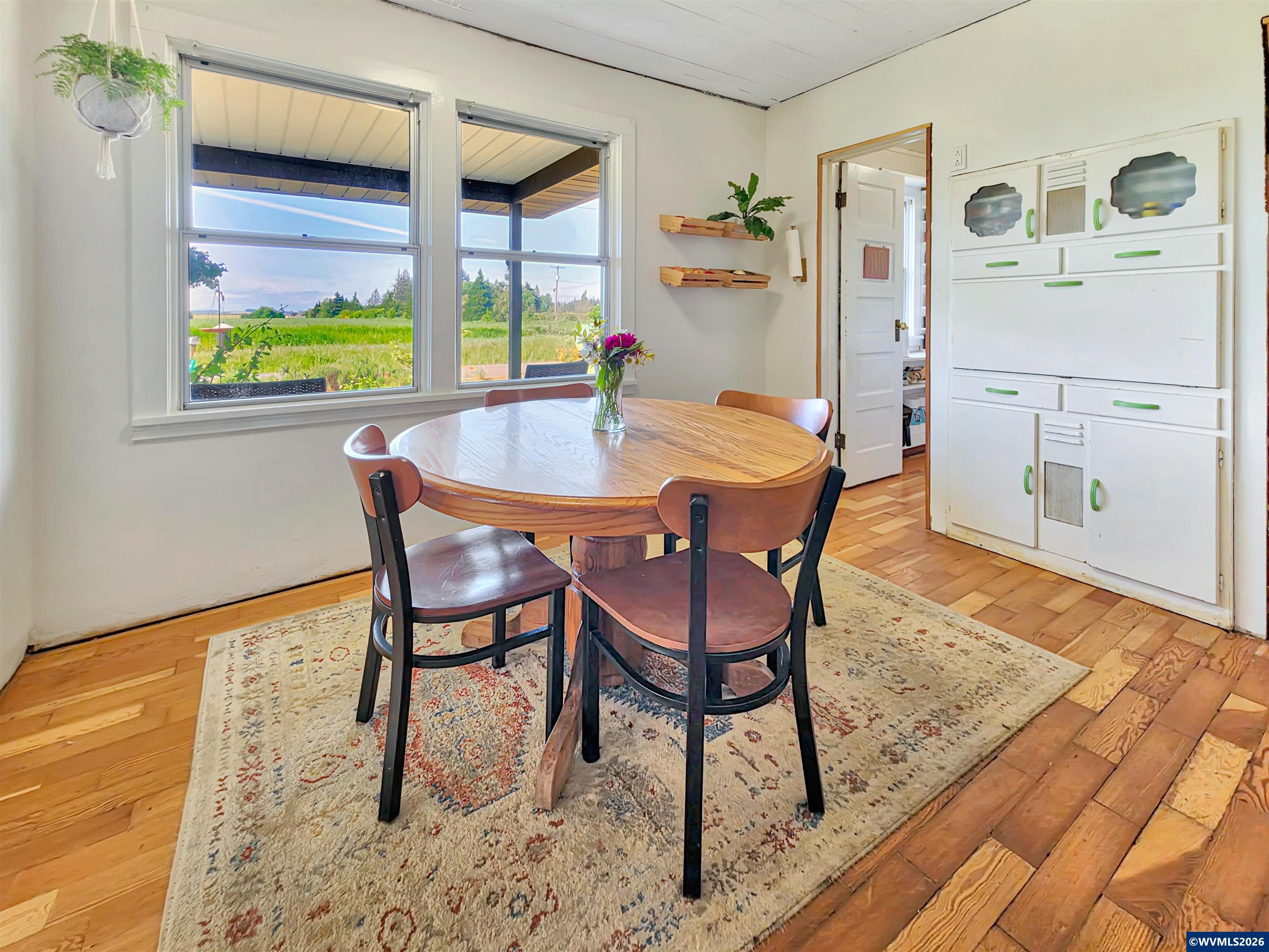 1290 Oak Villa Road Dallas, OR 97338 - Photo 8 of 46