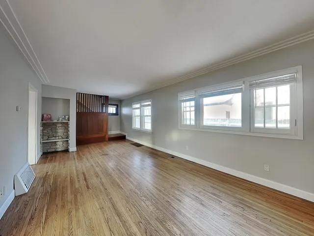 $1,799 | 3610 Oakdale Avenue North, Robbinsdale, MN 55422