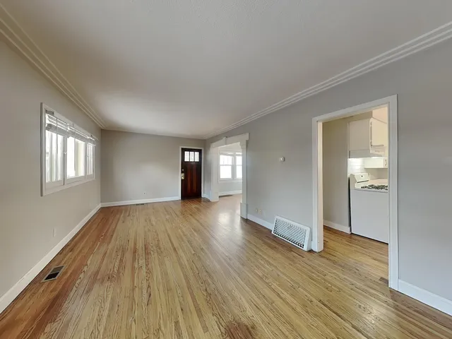 $1,799 | 3610 Oakdale Avenue North, Robbinsdale, MN 55422