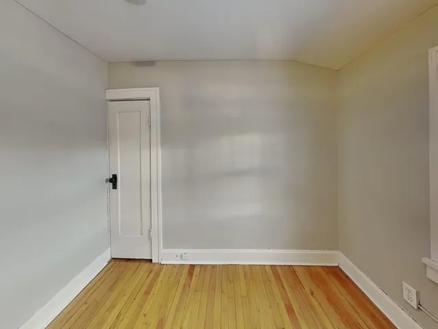 $1,799 | 3610 Oakdale Avenue North, Robbinsdale, MN 55422