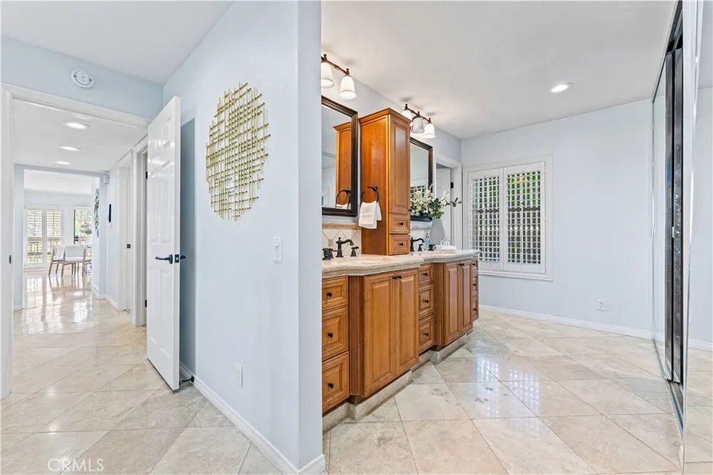 17 Verde, Unit 23 Irvine, CA 92612 - Photo 34 of 52