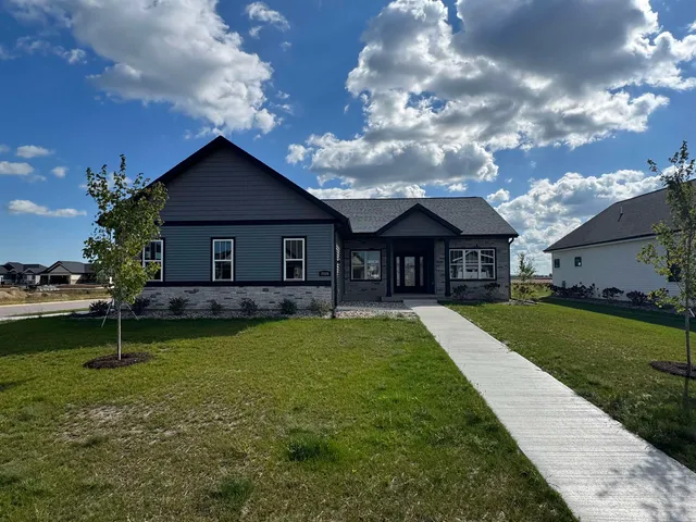 $595,000 | 2020 Mulberry Street, Sauk City, WI 53583