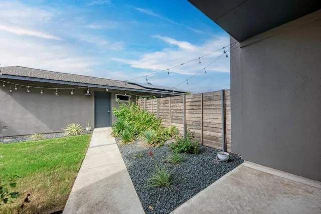 $2,200 | 5408 Baythorne Drive, Unit A, Austin, TX 78747