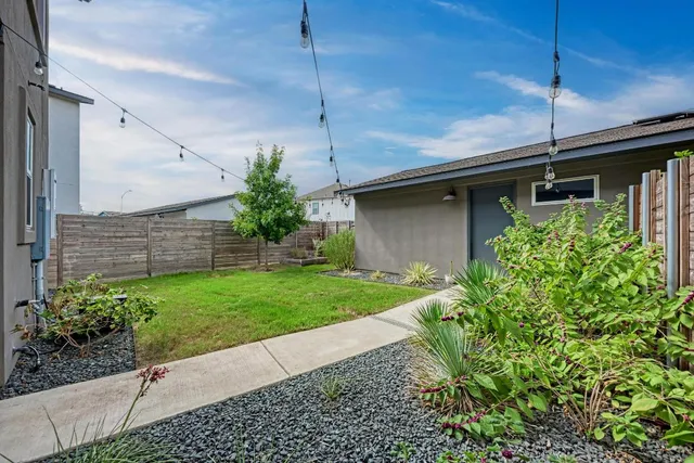 $2,200 | 5408 Baythorne Drive, Unit A, Austin, TX 78747