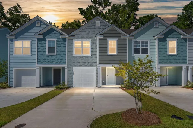 $285,000 | 125 Orchid Bloom Circle, Moncks Corner, SC 29461
