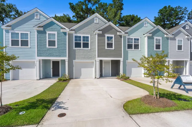 $285,000 | 125 Orchid Bloom Circle, Moncks Corner, SC 29461