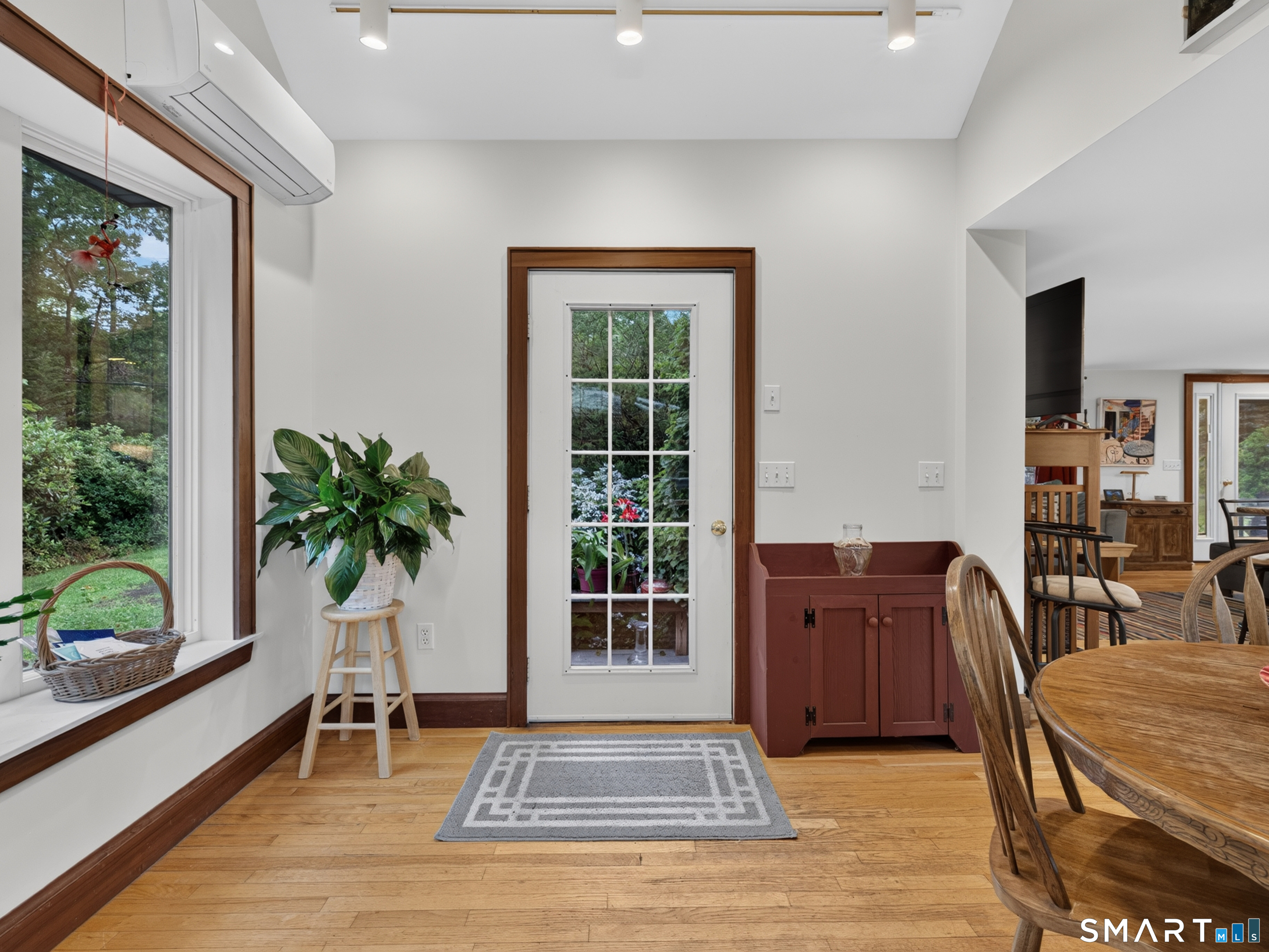 170 Dennison Road Westbrook, CT 06498 - Photo 8 of 40