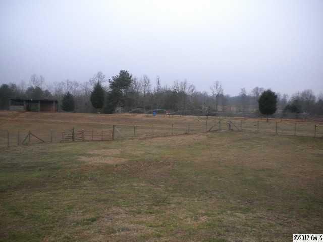 1124 Hendrick Lake Road Shelby, NC 28150 - Photo 3 of 9
