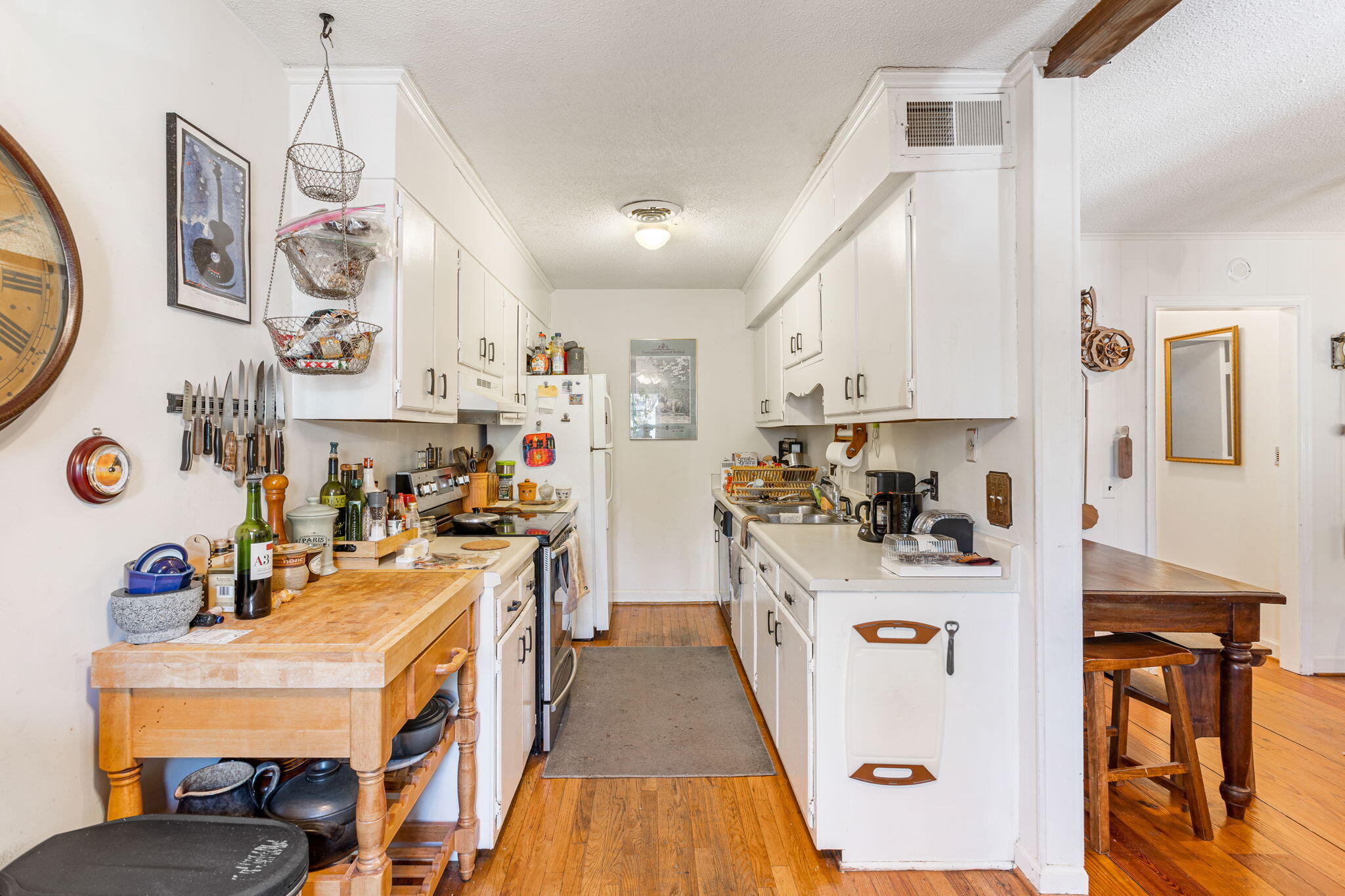 1288 Ashley Hall Road Charleston, SC 29407 - Photo 5 of 15 5-web-or-mls-1288 Ashley Hall Rd Coastal