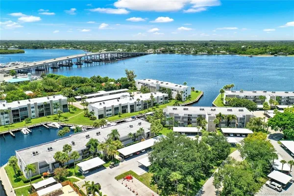 $4,500 | 1950 Southwest Palm City Road, Unit 14101, Stuart, FL 34994