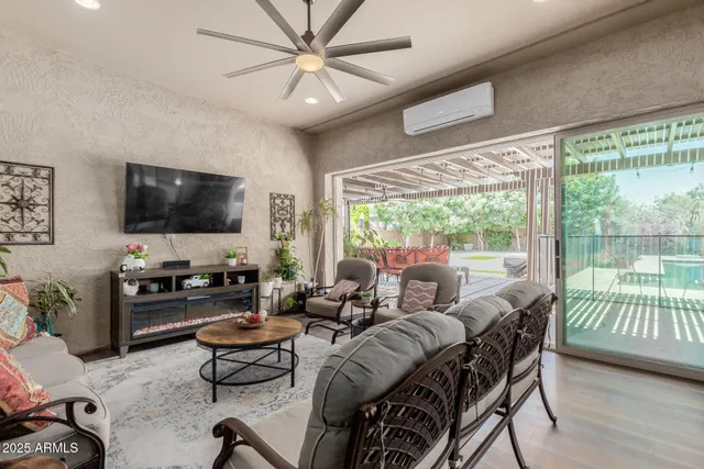 $1,299,999 | 3314 East Azalea Drive, Gilbert, AZ 85298