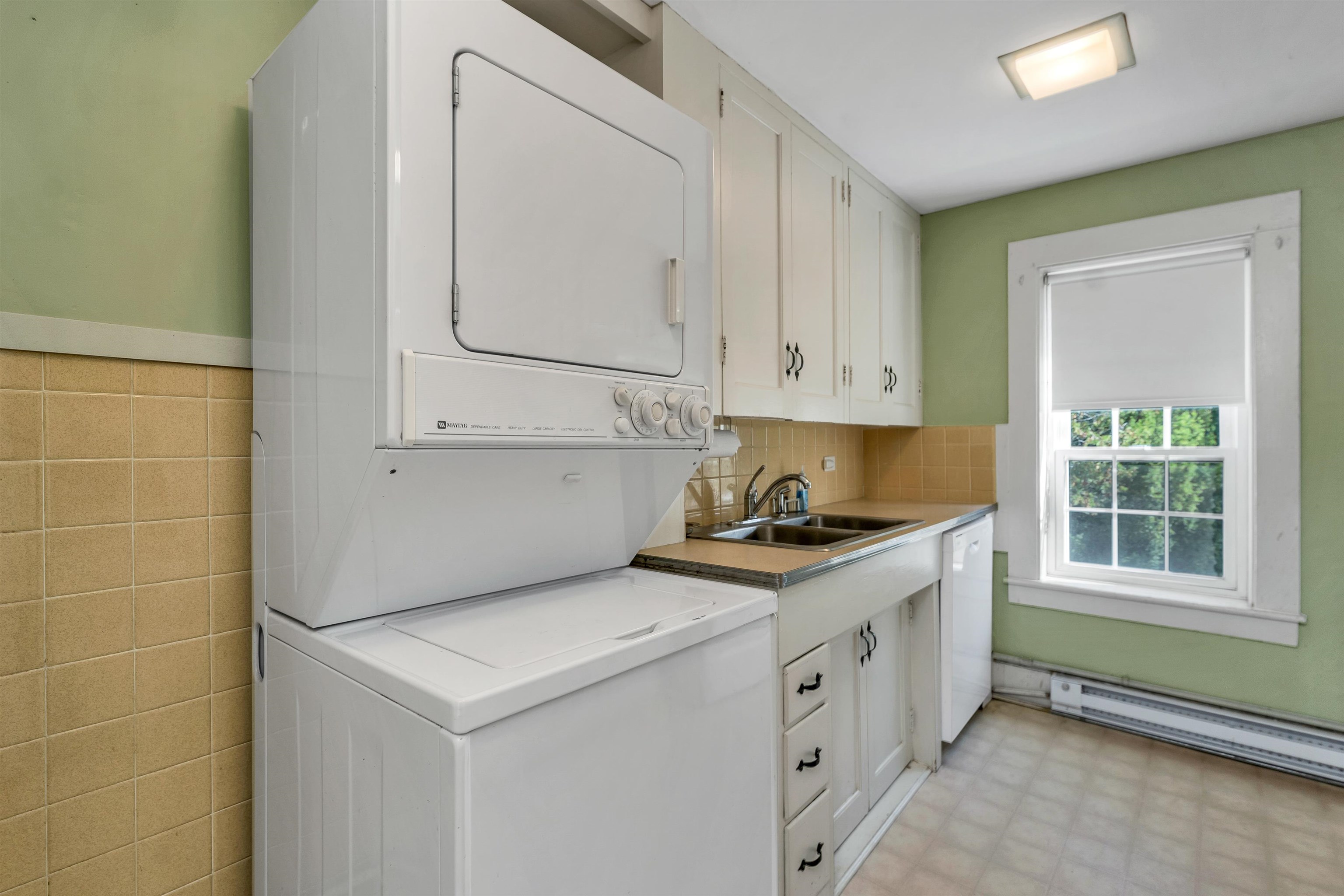 79 South Main Street Wolfeboro, NH 03894 - Photo 14 of 42