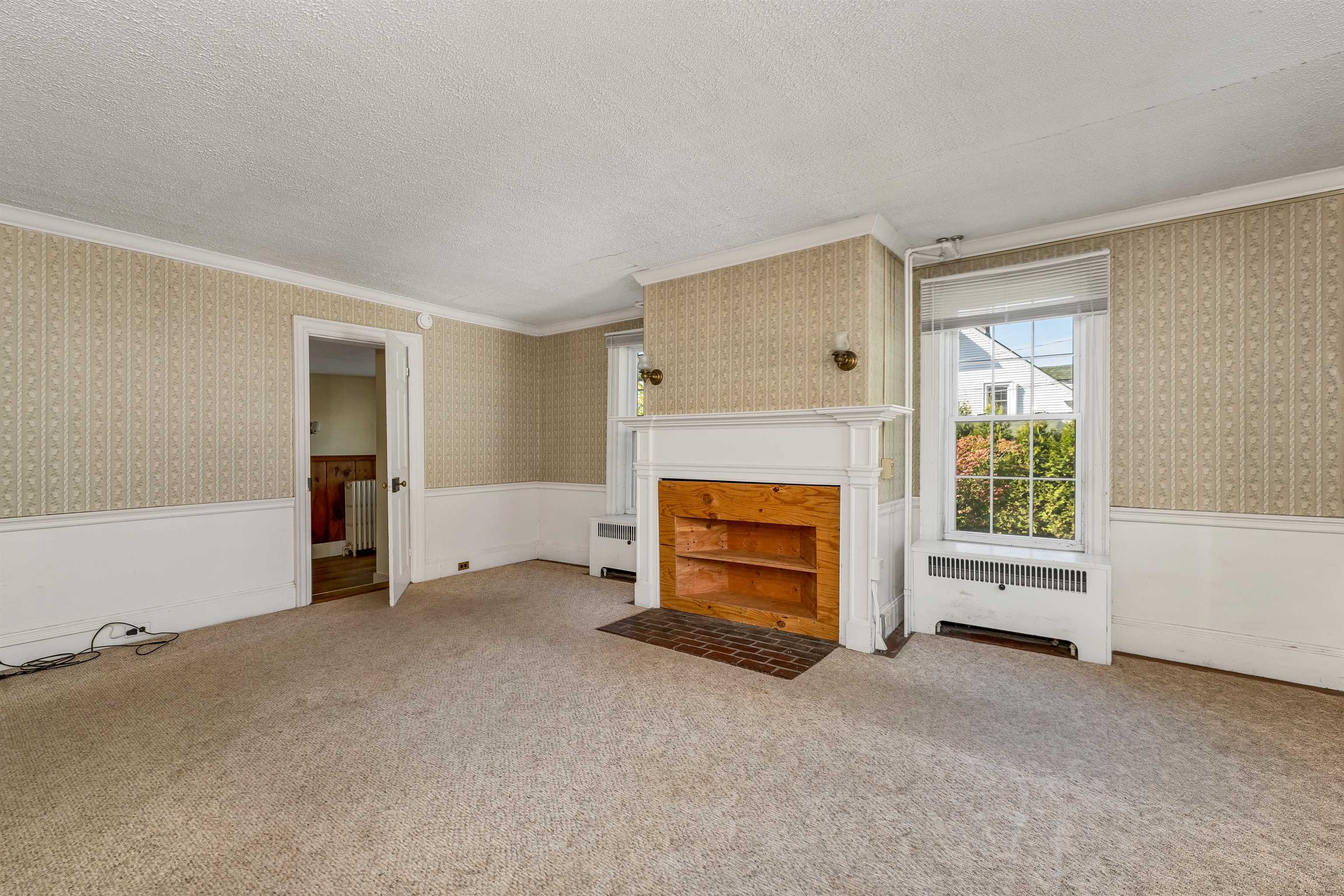 79 South Main Street Wolfeboro, NH 03894 - Photo 25 of 42