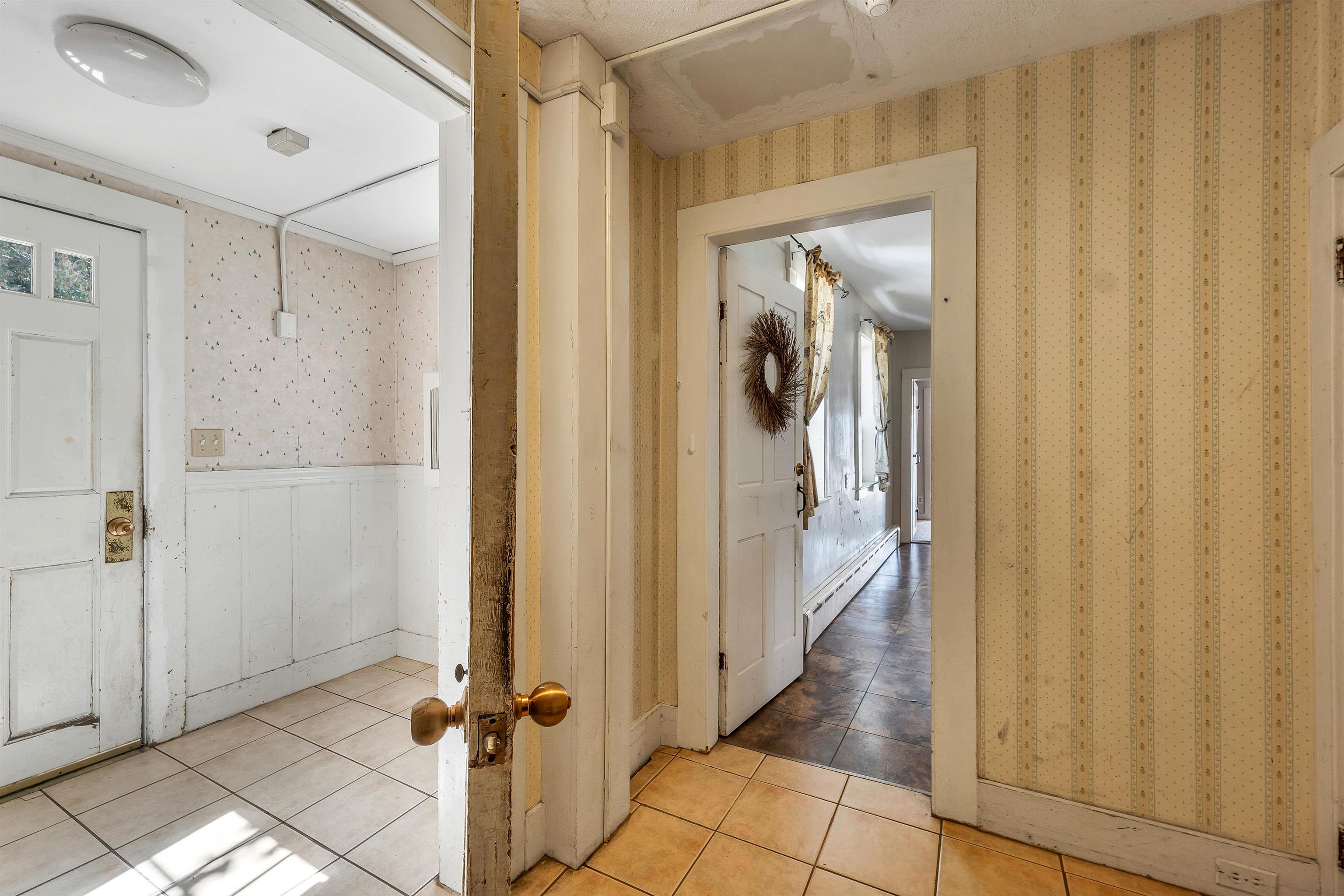 79 South Main Street Wolfeboro, NH 03894 - Photo 35 of 42