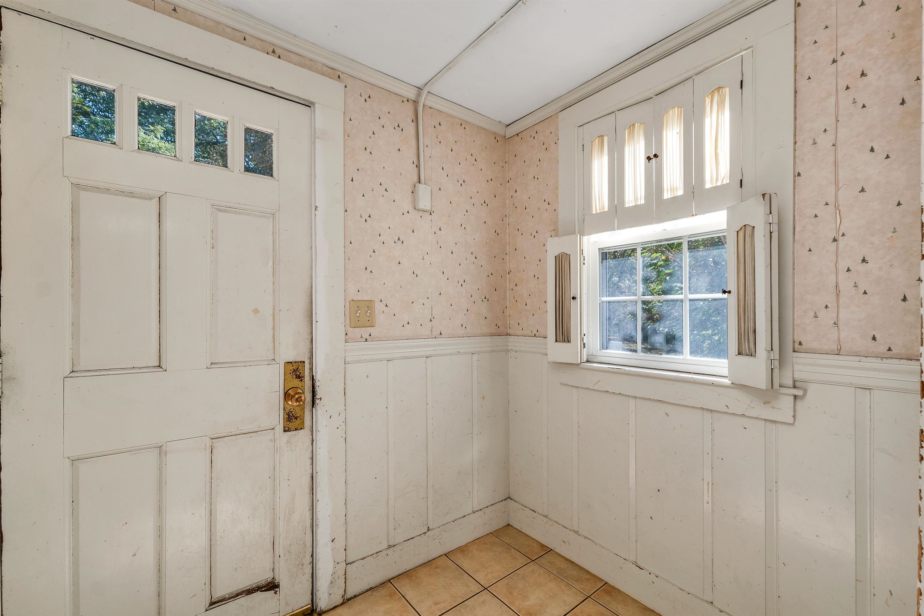 79 South Main Street Wolfeboro, NH 03894 - Photo 36 of 42