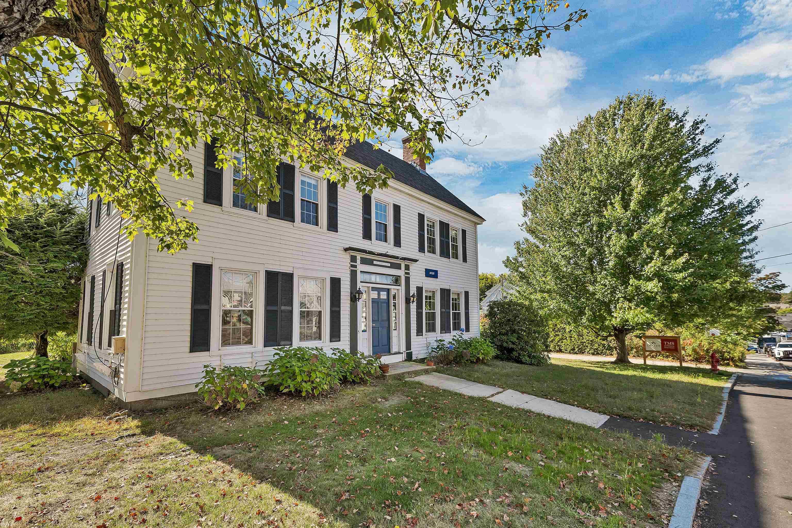 79 South Main Street Wolfeboro, NH 03894 - Photo 38 of 42