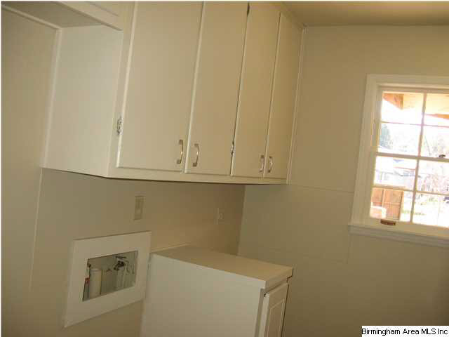 809 Spring Lake Circle Birmingham, AL 35217 - Photo 17 of 32