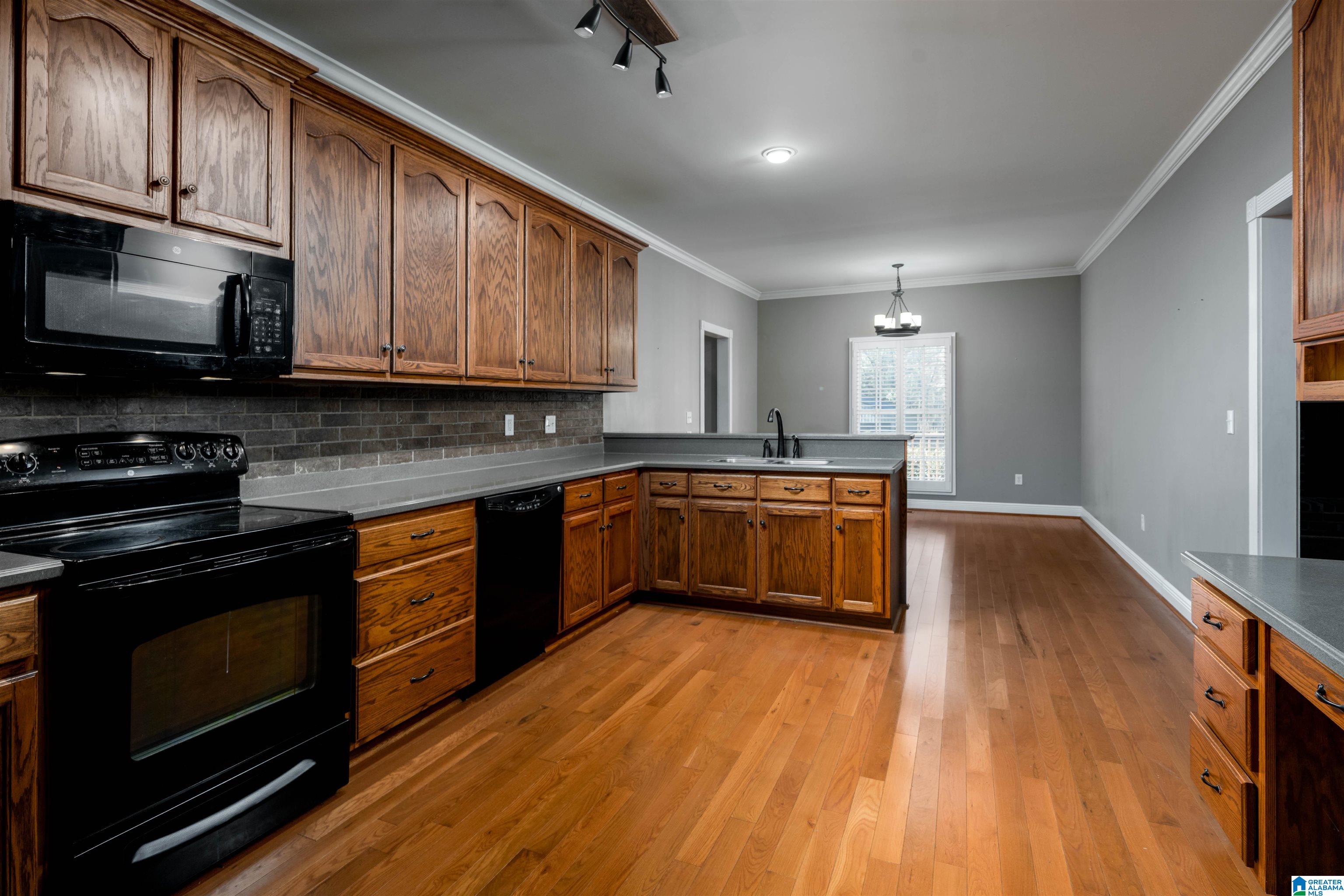 12371 Slayton Road Duncanville, AL 35456 - Photo 17 of 81
