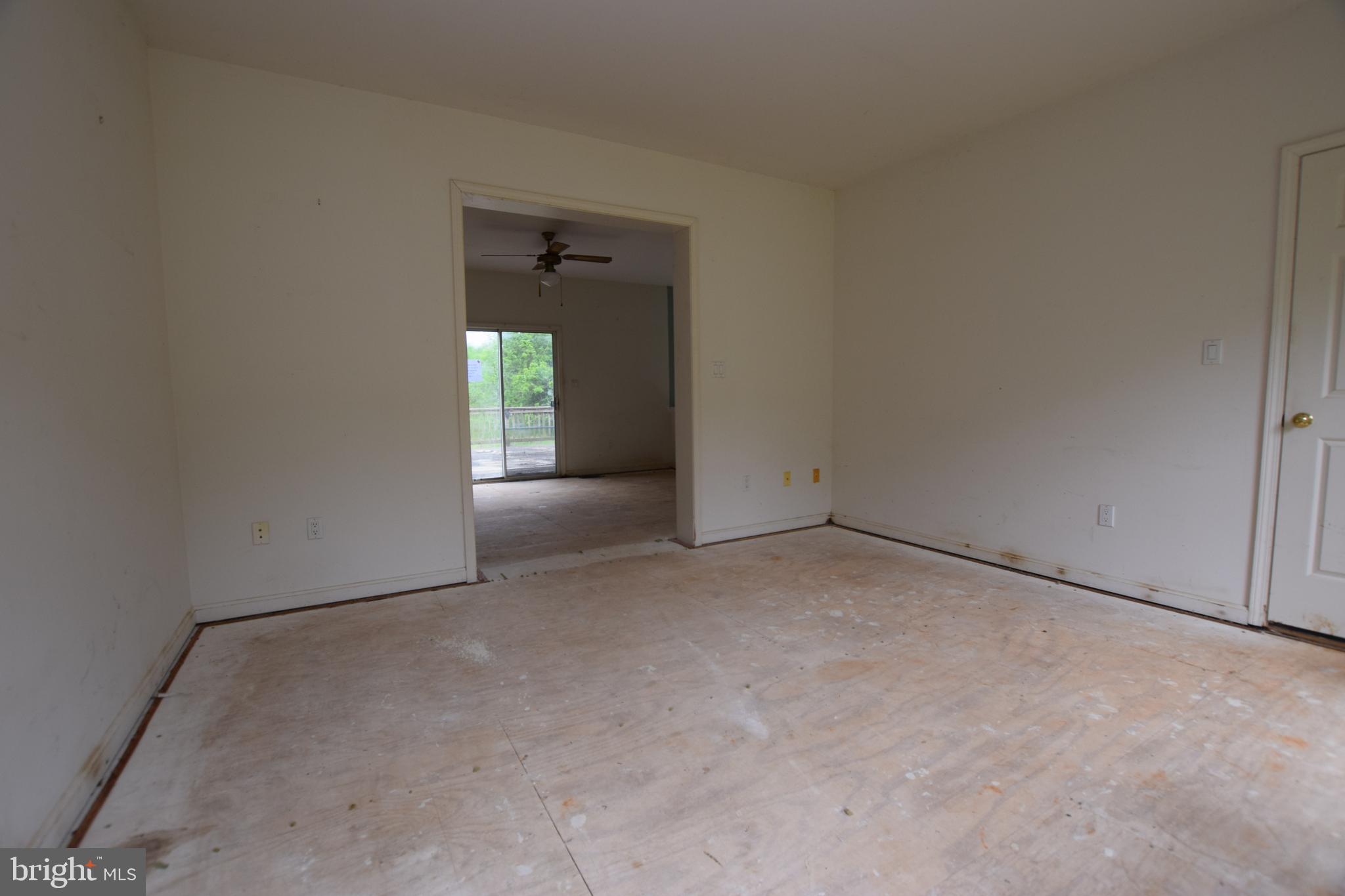 17301 Conoy Road Barnesville, MD 20838 - Photo 24 of 48 Living Room opens to Family Room