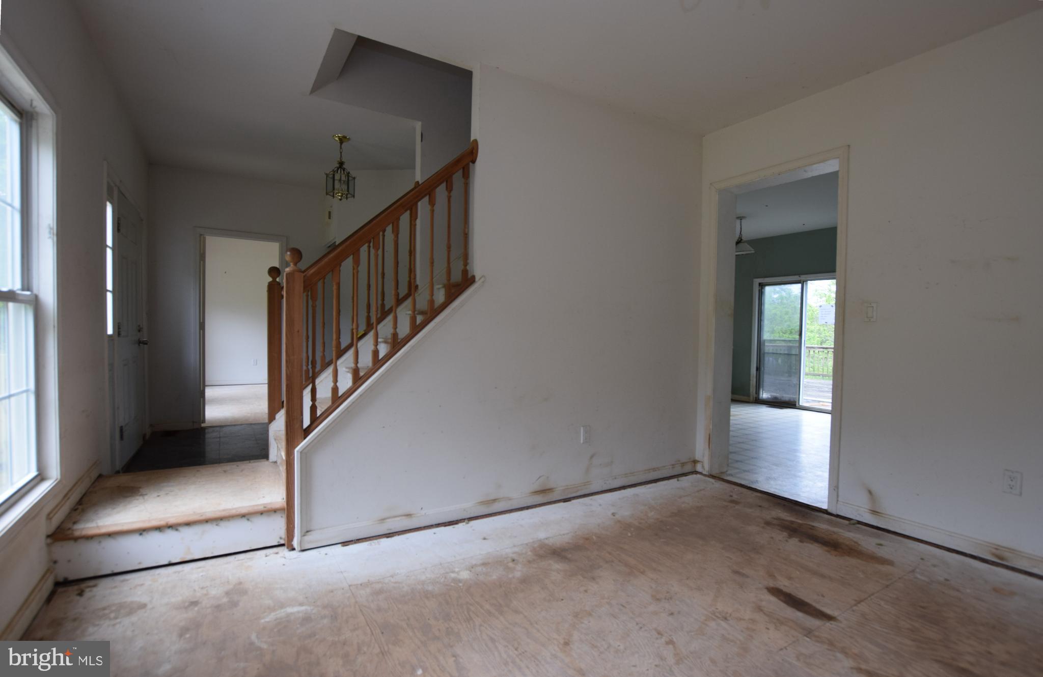 17301 Conoy Road Barnesville, MD 20838 - Photo 25 of 48 Dining Room & Stairs to Upper Level