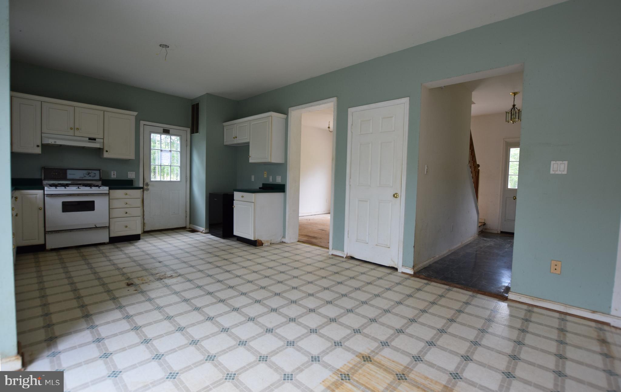 17301 Conoy Road Barnesville, MD 20838 - Photo 30 of 48 Kitchen off Foyer & Dining Room