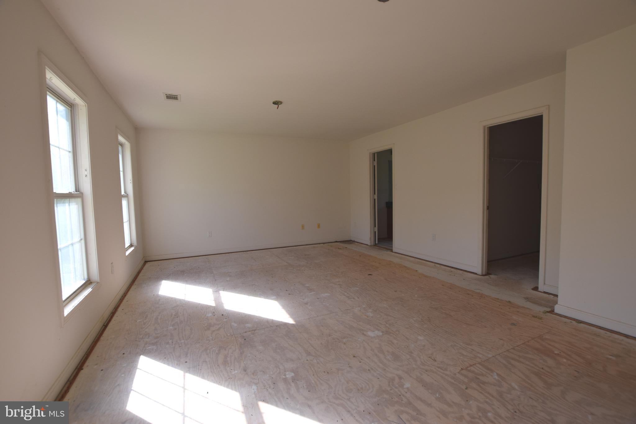 17301 Conoy Road Barnesville, MD 20838 - Photo 36 of 48 Master Bedroom