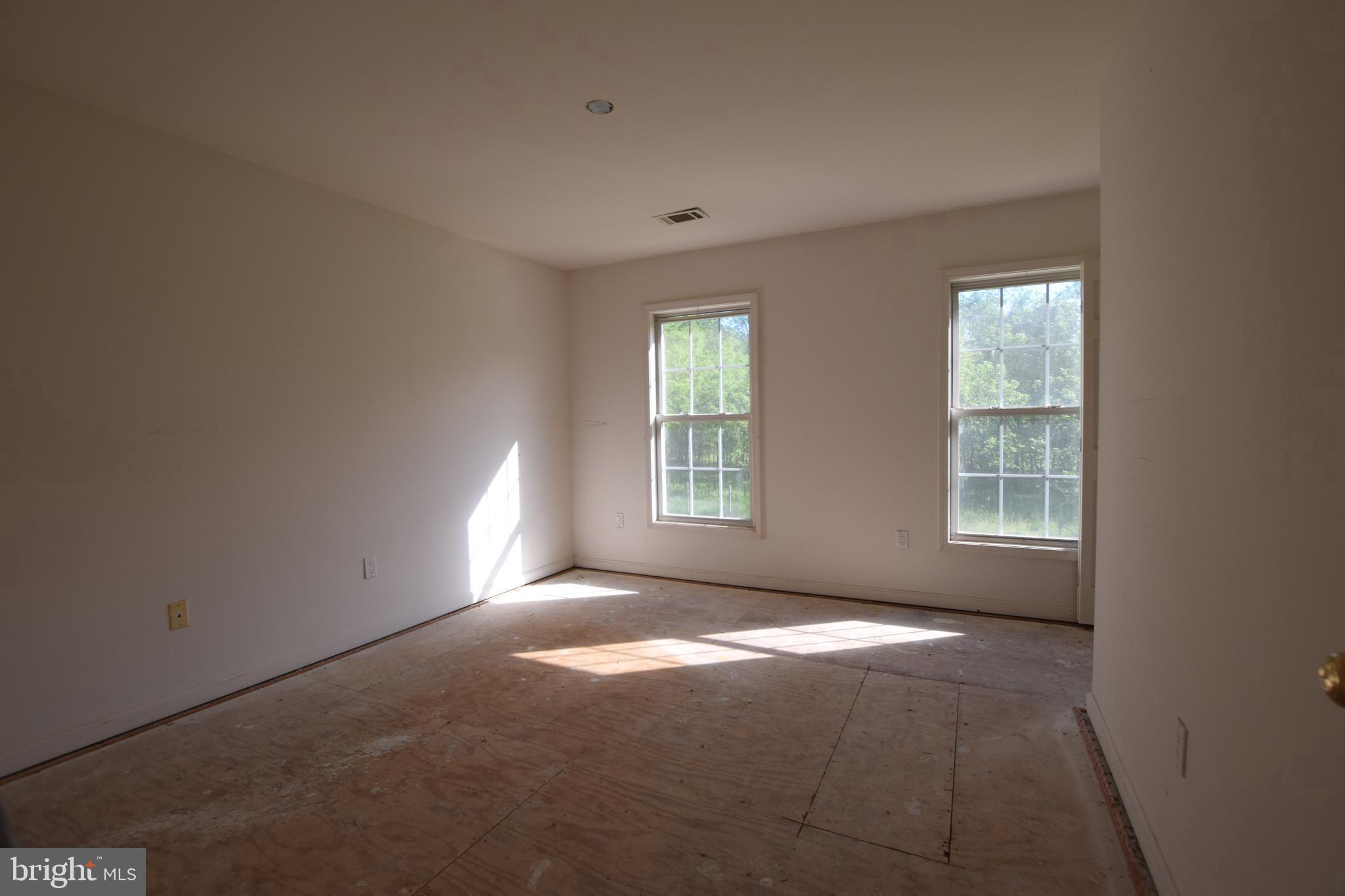 17301 Conoy Road Barnesville, MD 20838 - Photo 43 of 48 Bedroom 2
