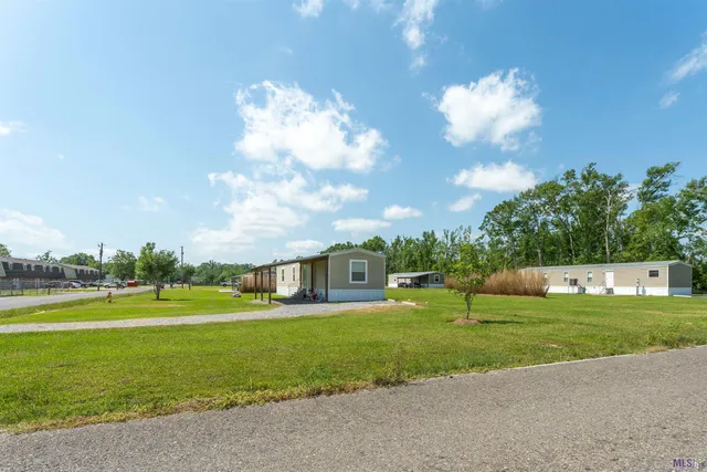 $999,900 | 43451 Cannon Road, Gonzales, LA 70737