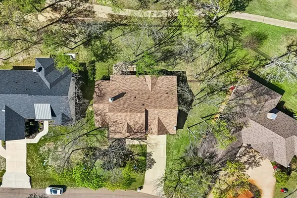 $625,500 | 207 Colonial Drive, Mabank, TX 75156