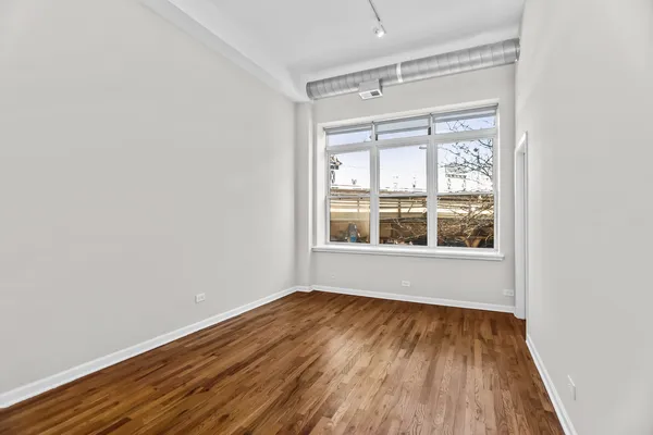 $3,800 | 1542 North Damen Avenue, Unit 204, Chicago, IL 60622