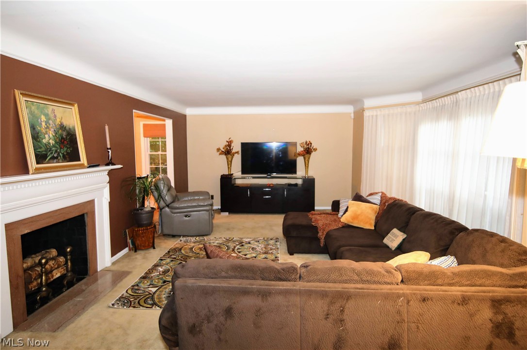 3155 Sebor Road Cleveland, OH 44120 - Photo 6 of 35