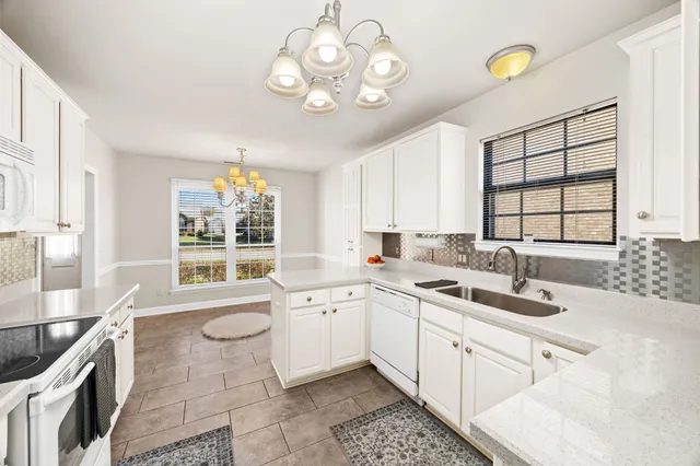 $575,000 | 6062 Sunrise Circle, Franklin, TN 37067