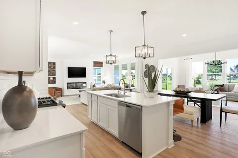 $585,960 | 19620 Timbers Parkway, Noblesville, IN 46062