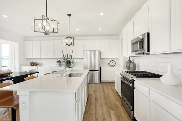 $585,960 | 19620 Timbers Parkway, Noblesville, IN 46062