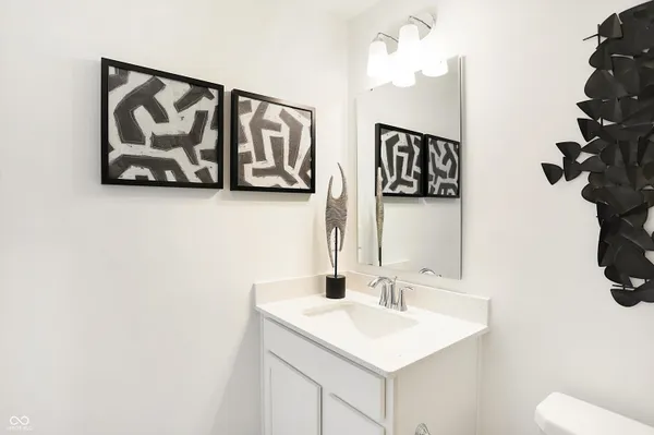 $585,960 | 19620 Timbers Parkway, Noblesville, IN 46062