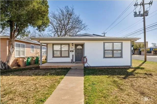$1,975 | 1726 South Park Street, San Angelo, TX 76901
