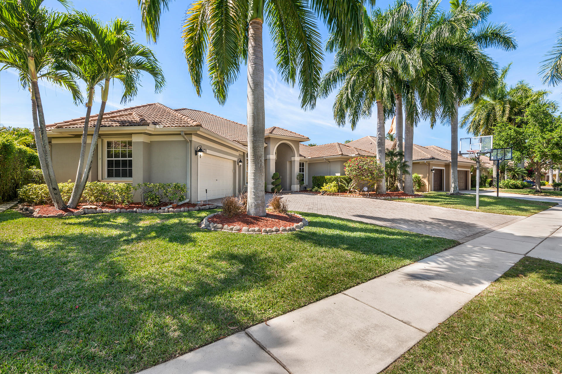 21271 Falls Ridge Way Boca Raton, FL 33428 - Photo 2 of 6 Side view
