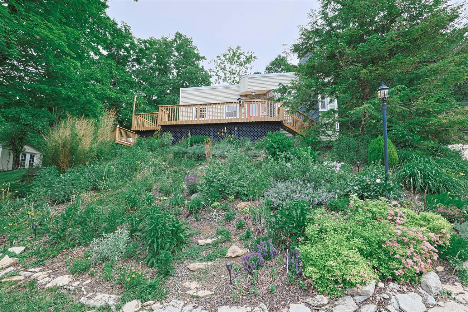 5713 Sheed Road Cincinnati, OH 45247 - Photo 1 of 41 Gallery Image 1
