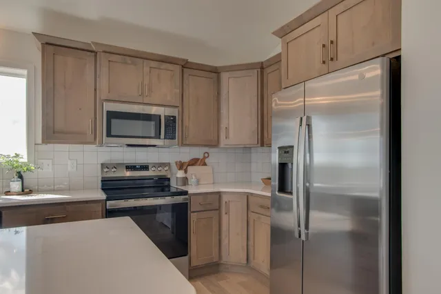 $429,900 | 6669 Belding Drive South, Fargo, ND 58104