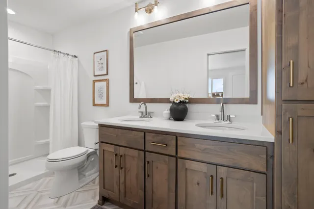 $429,900 | 6669 Belding Drive South, Fargo, ND 58104