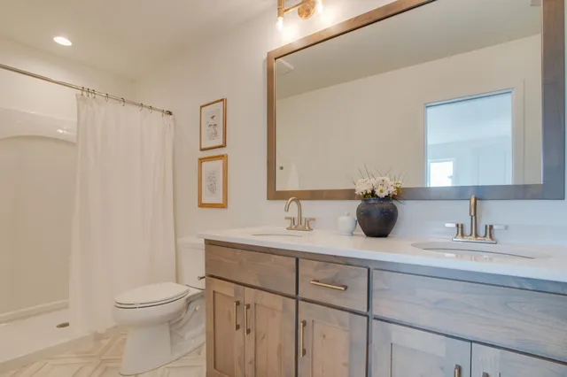 $429,900 | 6669 Belding Drive South, Fargo, ND 58104