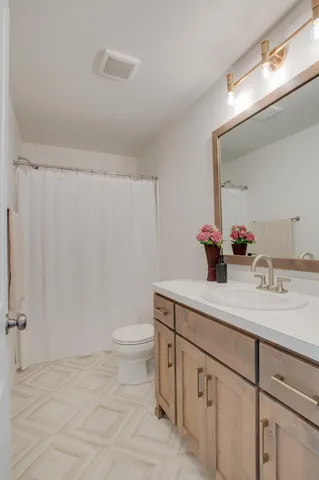 $429,900 | 6669 Belding Drive South, Fargo, ND 58104