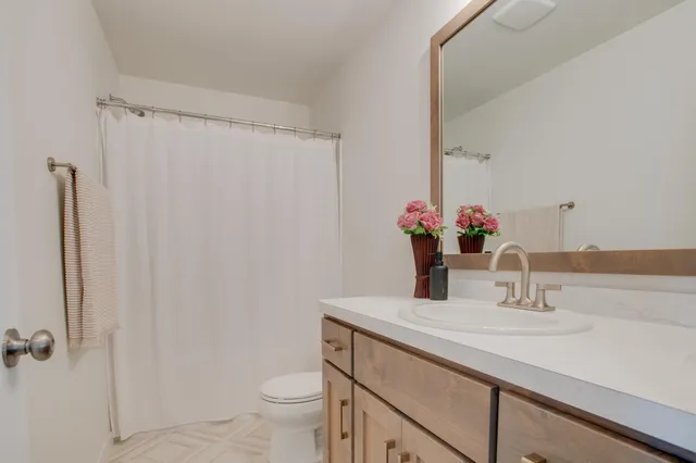 $429,900 | 6669 Belding Drive South, Fargo, ND 58104